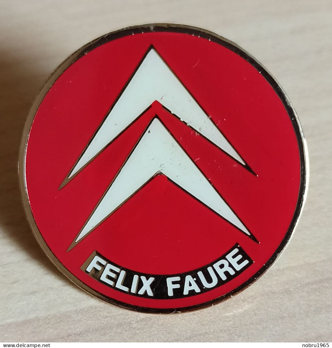 Pin's Citroën Felix Faure. Gros Pin's - Citroën