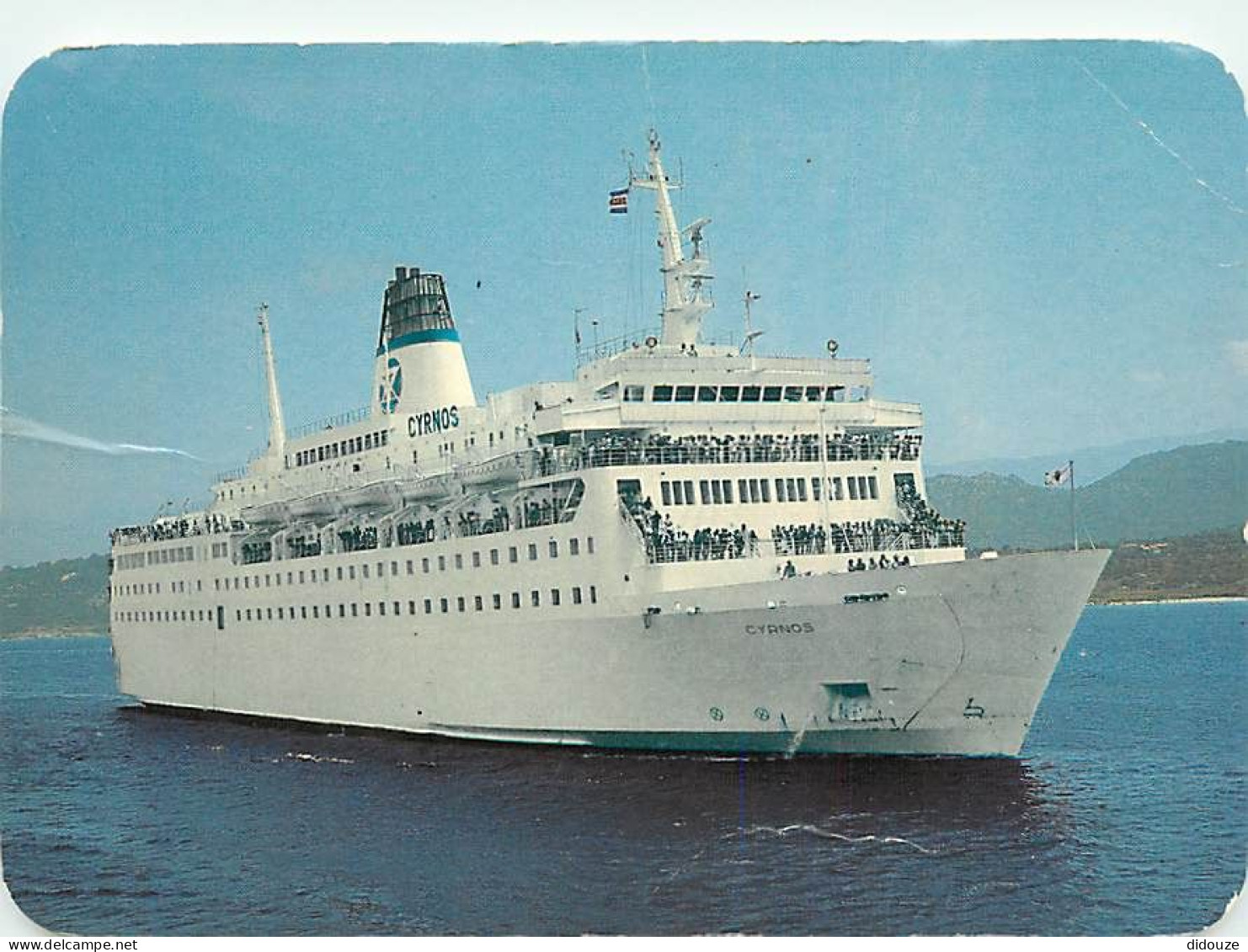 Bateaux - Ferries - Corse - Le Cyrnos - CPM - Etat Froissures Visibles - Voir Scans Recto-Verso - Ferries