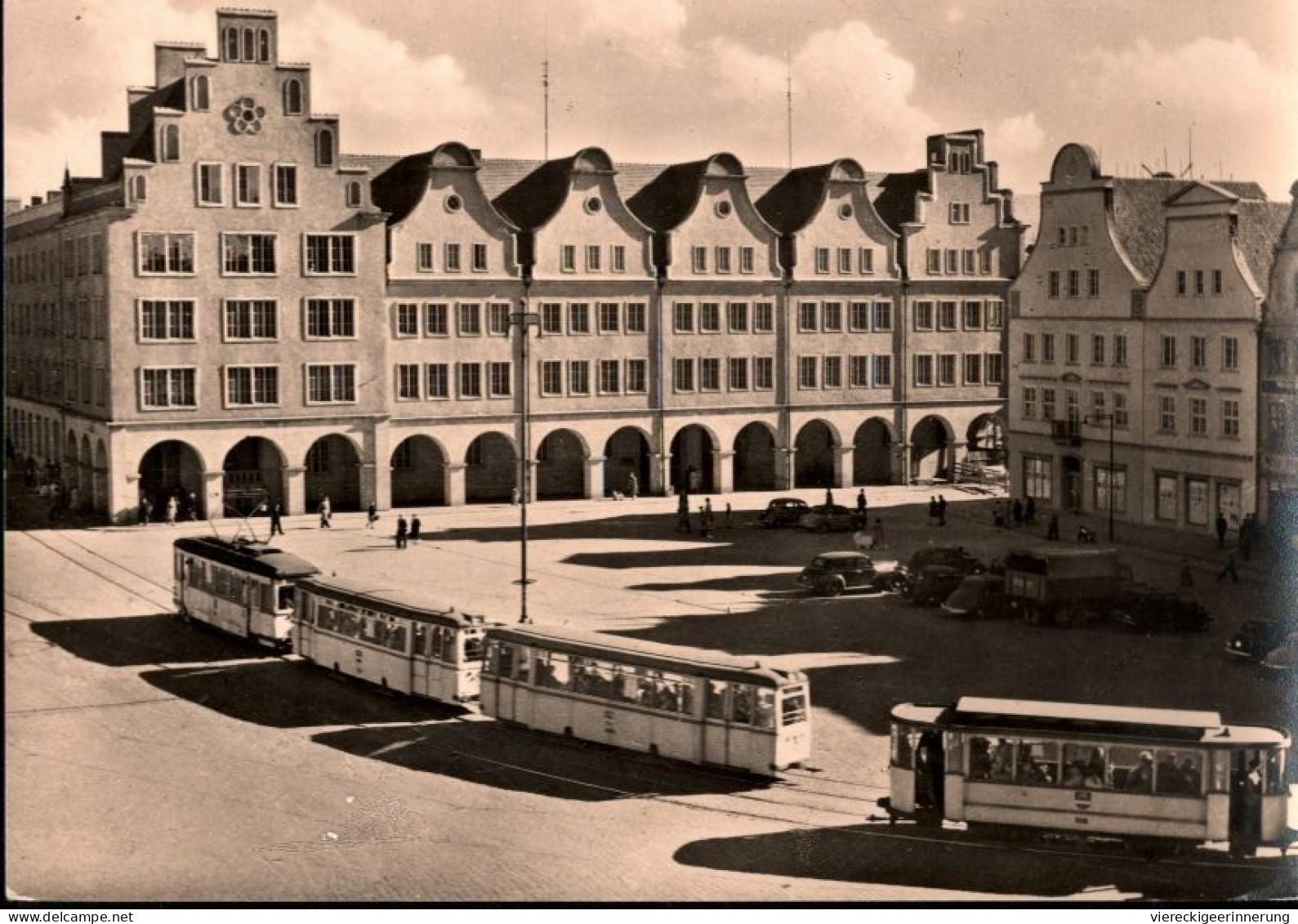 ! DDR S/w Ansichtskarte Rostock, Hauptpostamt, Straßenbahn, Tram - Rostock