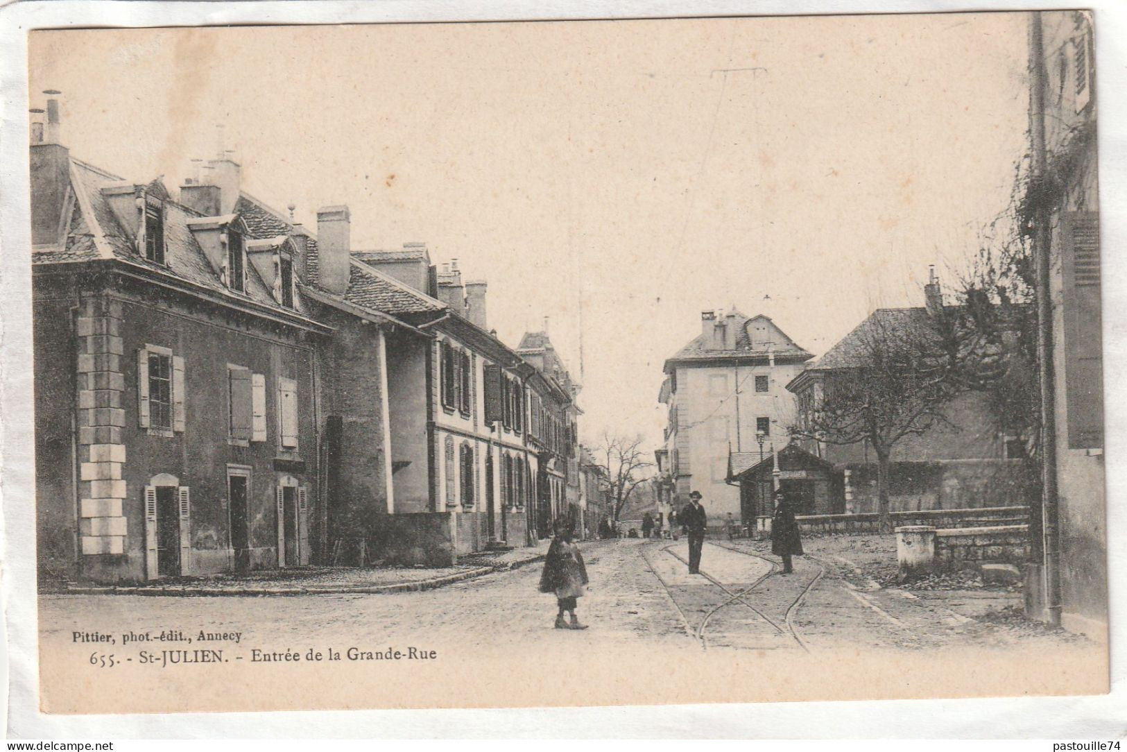 CPA :  14 X 9  -  ST-JULIEN.  - Entrée De La Grande-Rue - Saint-Julien-en-Genevois