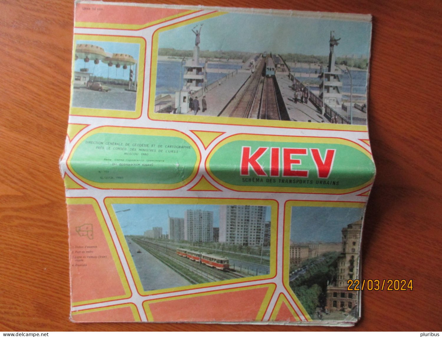 USSR UKRAINE KIEW MAP 1980 FRENCH  , 17-35 - Callejero