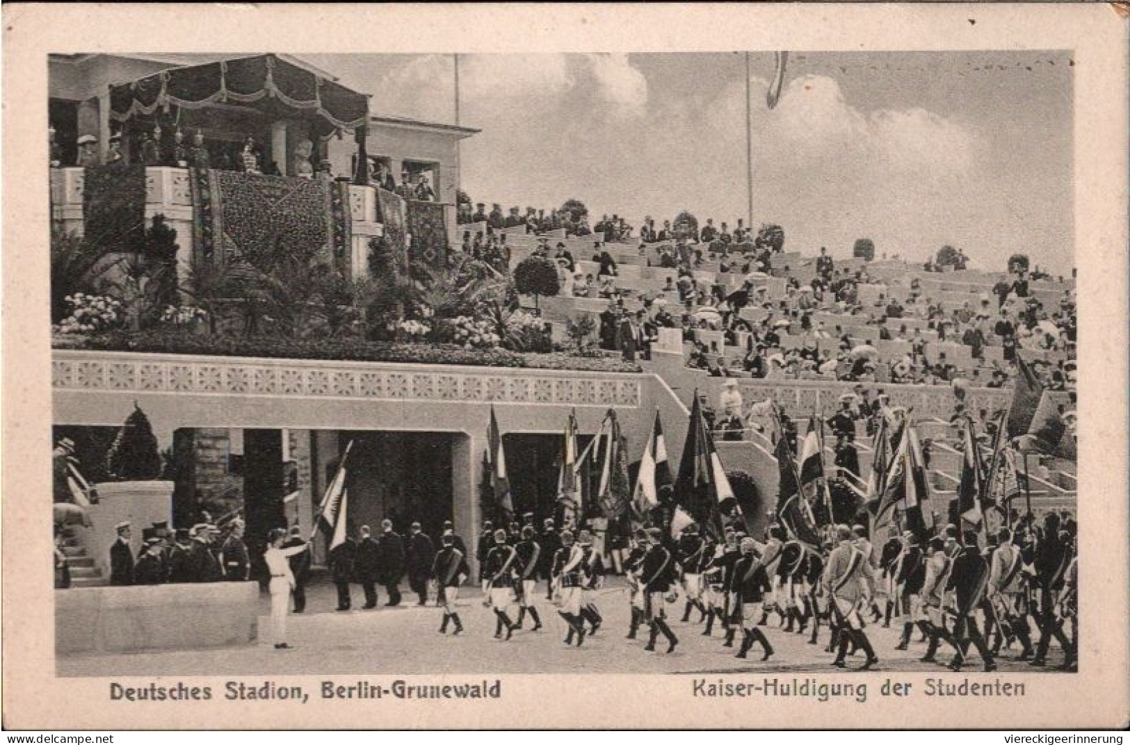 ! Alte Ansichtskarte Deutsches Stadion, Berlin Grunewald, Kaiser Huldigung Der Studenten - Stadiums