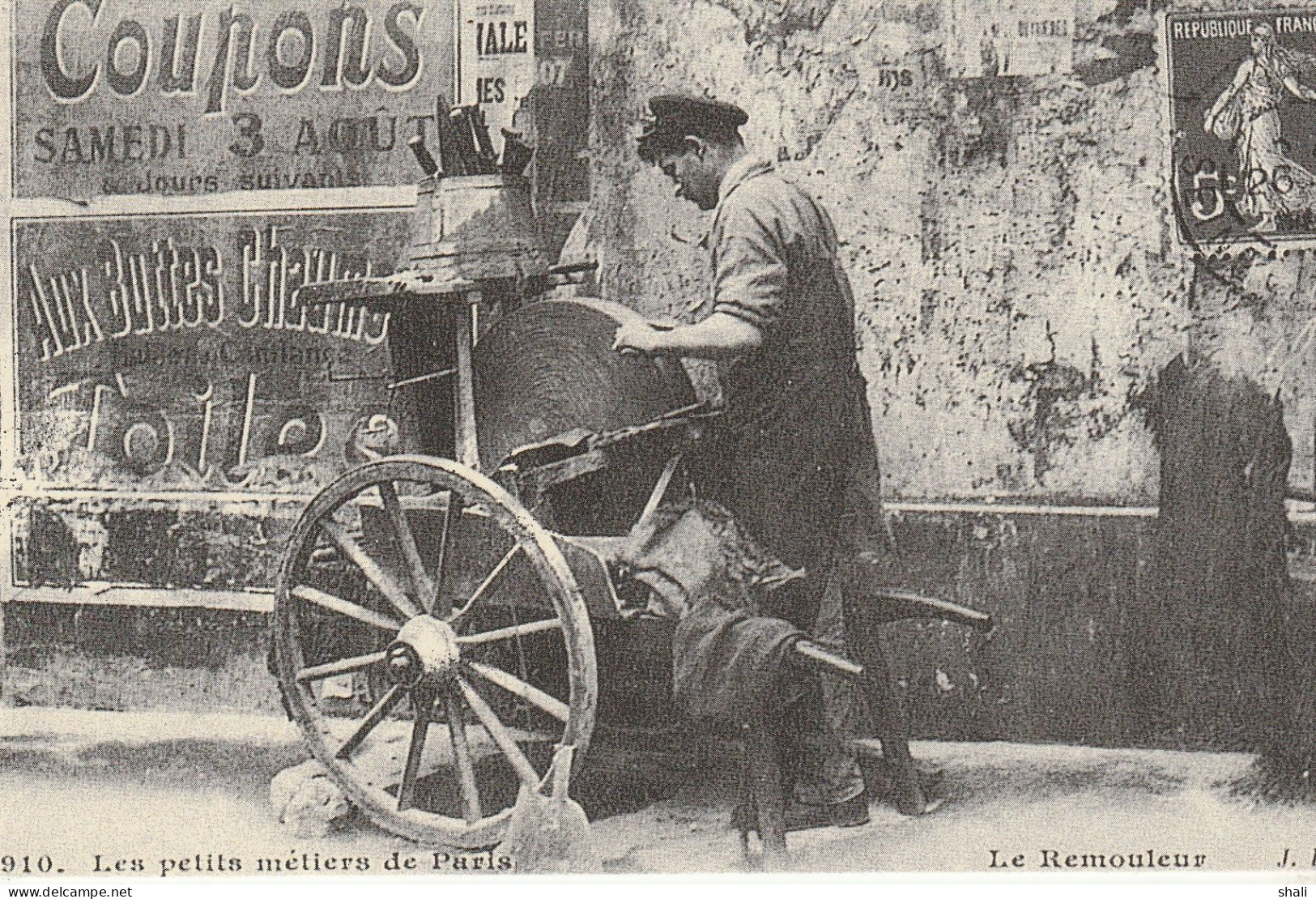COPIE DE CARTE POSTALE ANCIENNE LE REMOULEUR - Street Merchants