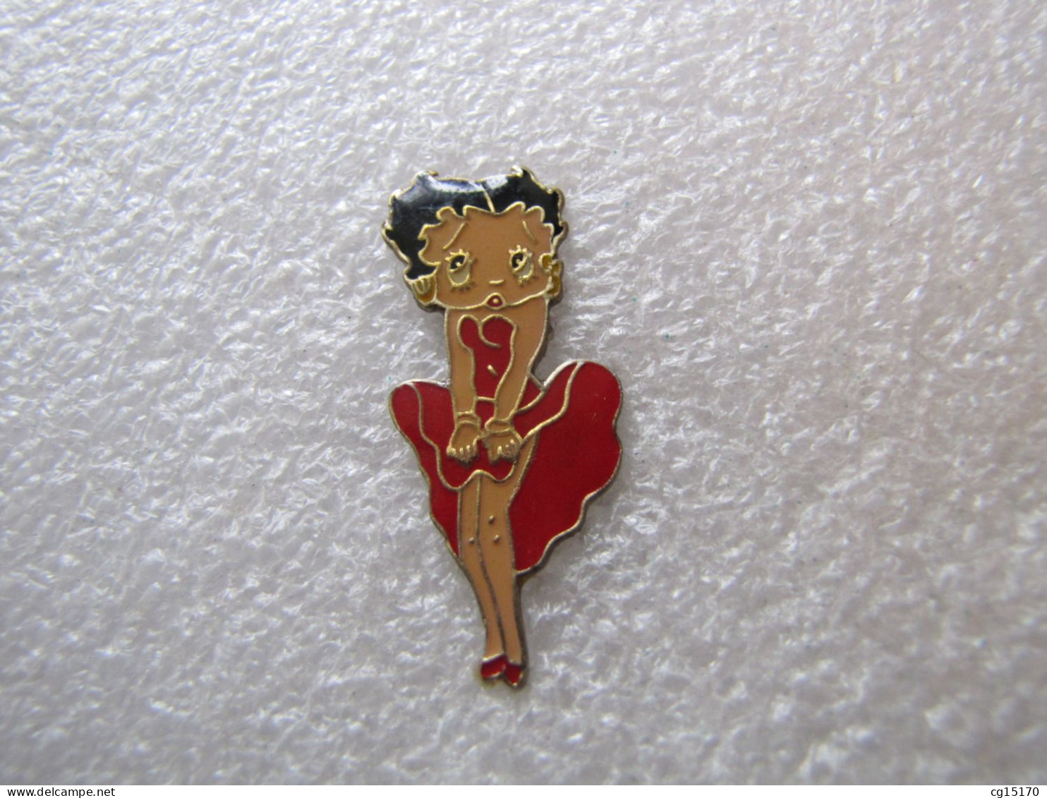 PIN'S    BD  BETTY  BOOP - Fumetti