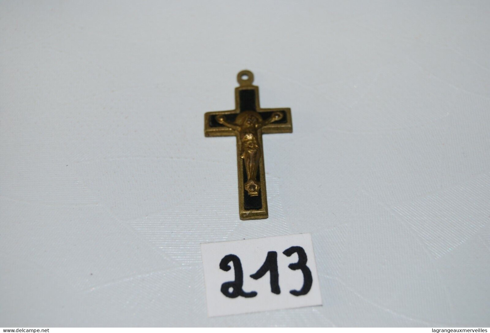 C213 Bijou - Pendentif Médaille Religieuse - Objet De Dévotion - Religión & Esoterismo