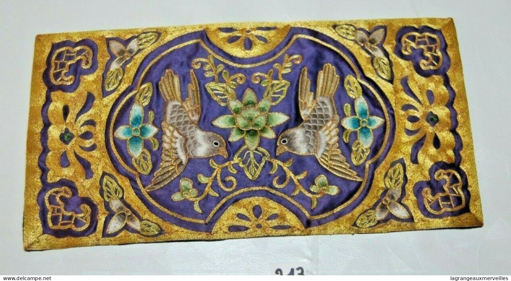 C213 Ancienne Tapisserie Royale - Religieuse - Tissu Brodé Or - Golden Cloud - Laces & Cloth