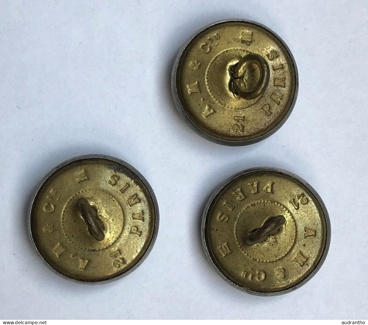 3 Boutons Anciens DOUANES A & M Et Cie Anglade Masse Paris - Botones