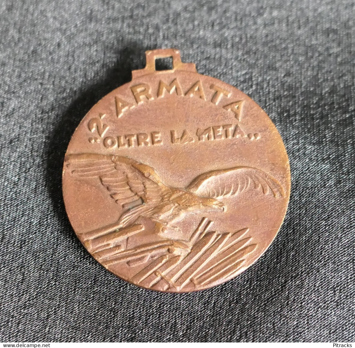 Médaille Commémorative De La 2e Armée Italienne graveur "APPER" "2a ARMATA" Et ""OLTRE LA META" - Andere & Zonder Classificatie