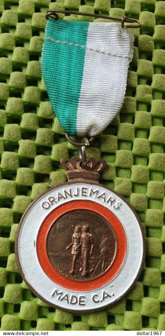 Medaile : Oranje Mars Made C.A., Oosterhout .(NB)   . -  Original Foto  !!  Medallion  Dutch - Monarquía/ Nobleza