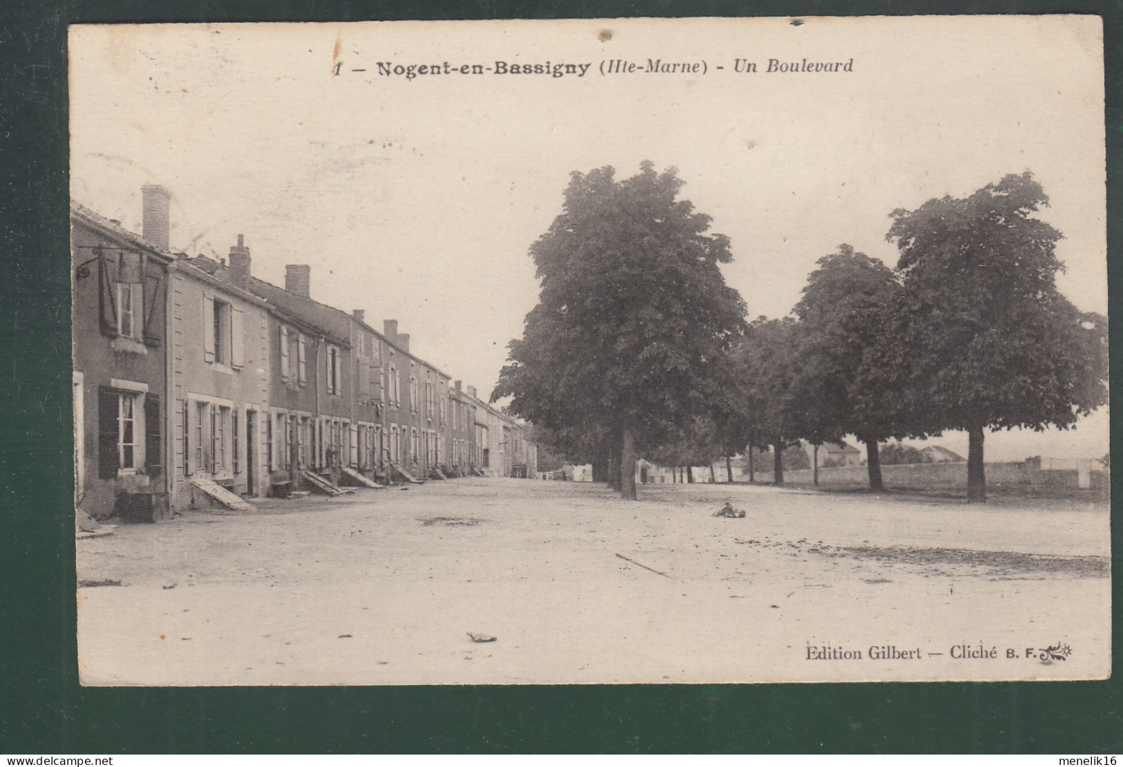 CP - 52 - Nogent-en-Bassigny - Un Boulevard - Nogent-en-Bassigny