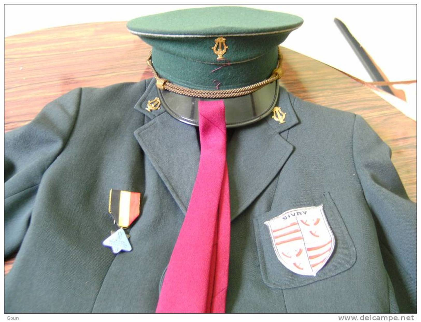 Rare Uniforme Complet Fanfare De Sivry Rance - Pantalon Veste Képi Cravate Et Médaille - Otros & Sin Clasificación