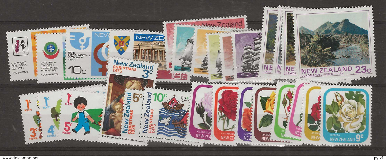 1975 MNH New Zealand Year Collection Postfris** - Full Years