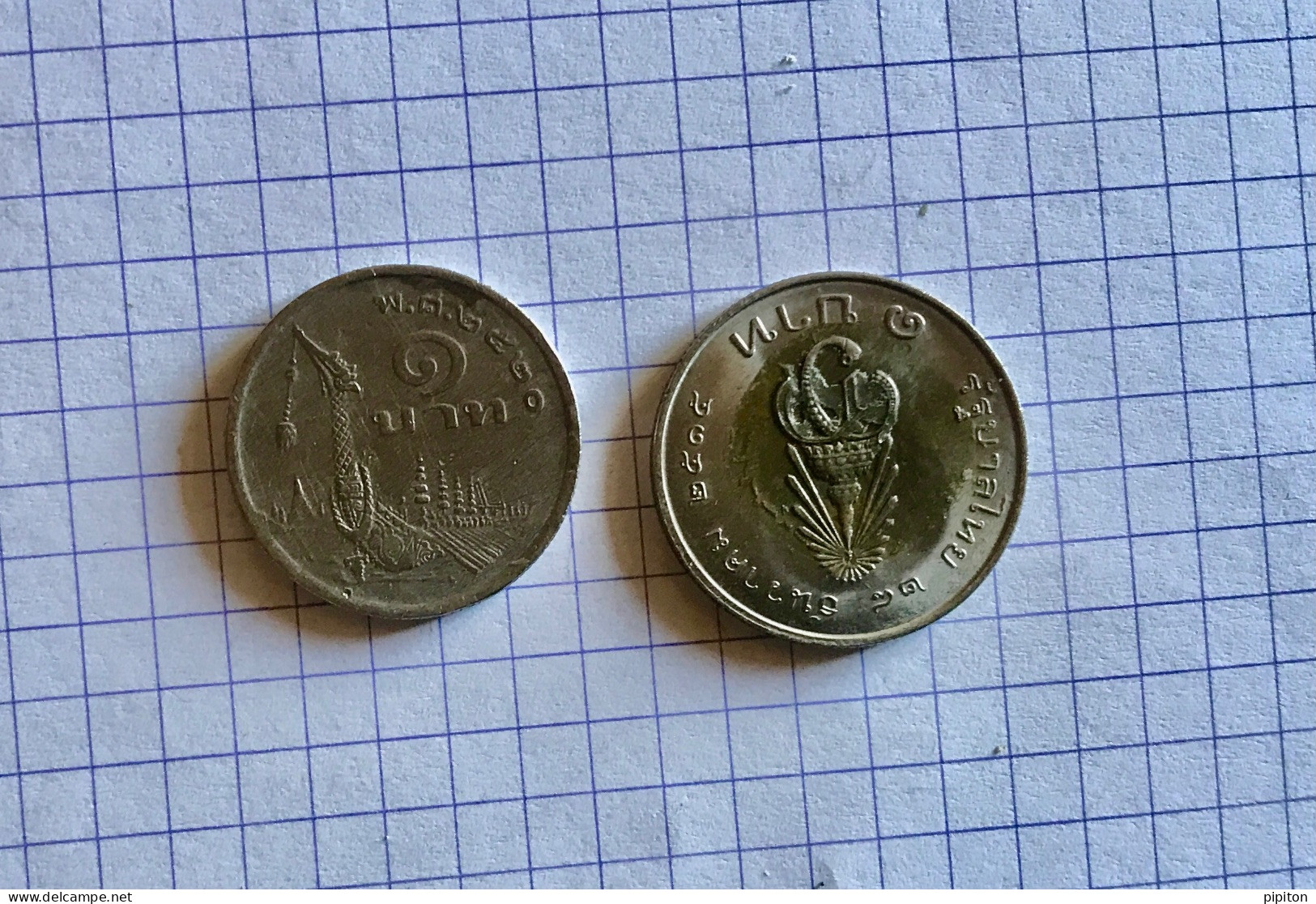 2 Pièces De 1 Baht Thaïlandais - Thaïlande