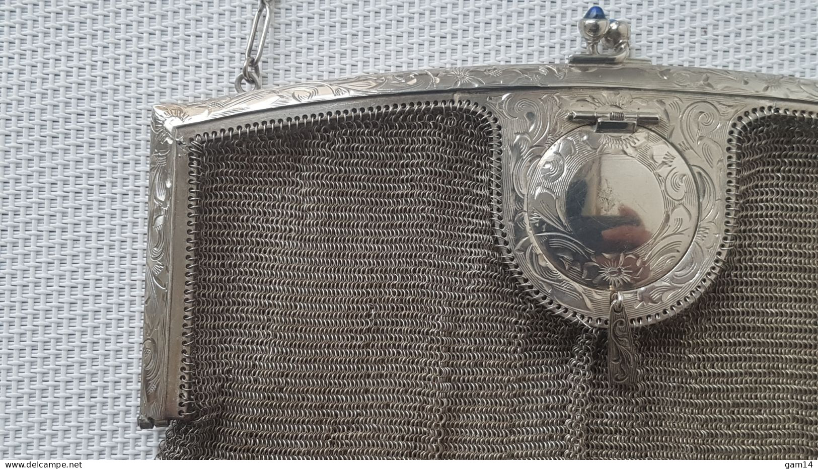 Sac Aumonière En ARGENT étranger. Superbe Monture. Fermoirs Avec Perles Bleues - Zilverwerk