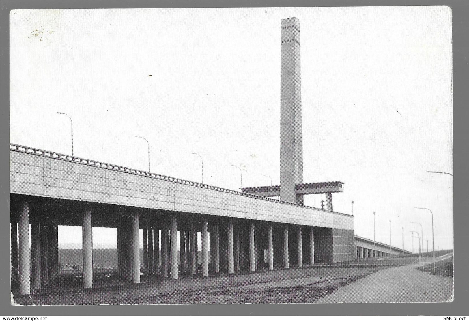 Ronquières, La Tour Et Le Pont Canal Du Plan Incliné (A14p65) - Braine-le-Comte