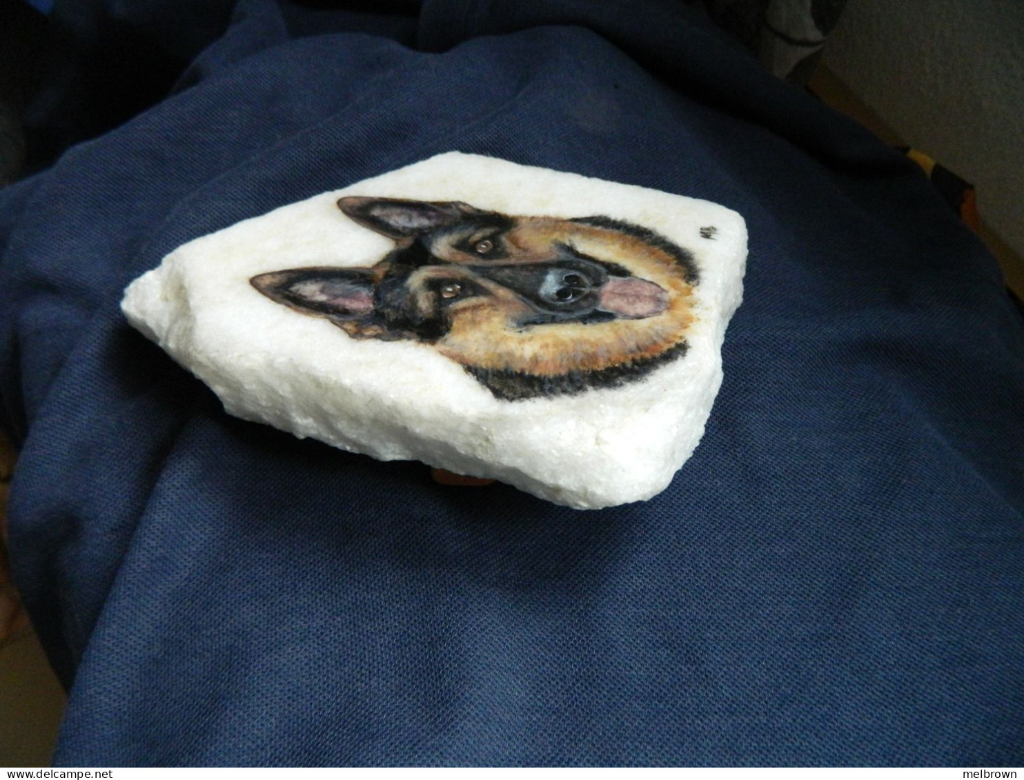 Alsatian/German Shepherd Dog Hand Painted On A Marble Slab 13 Cm X 9 Cm - Pisapapeles