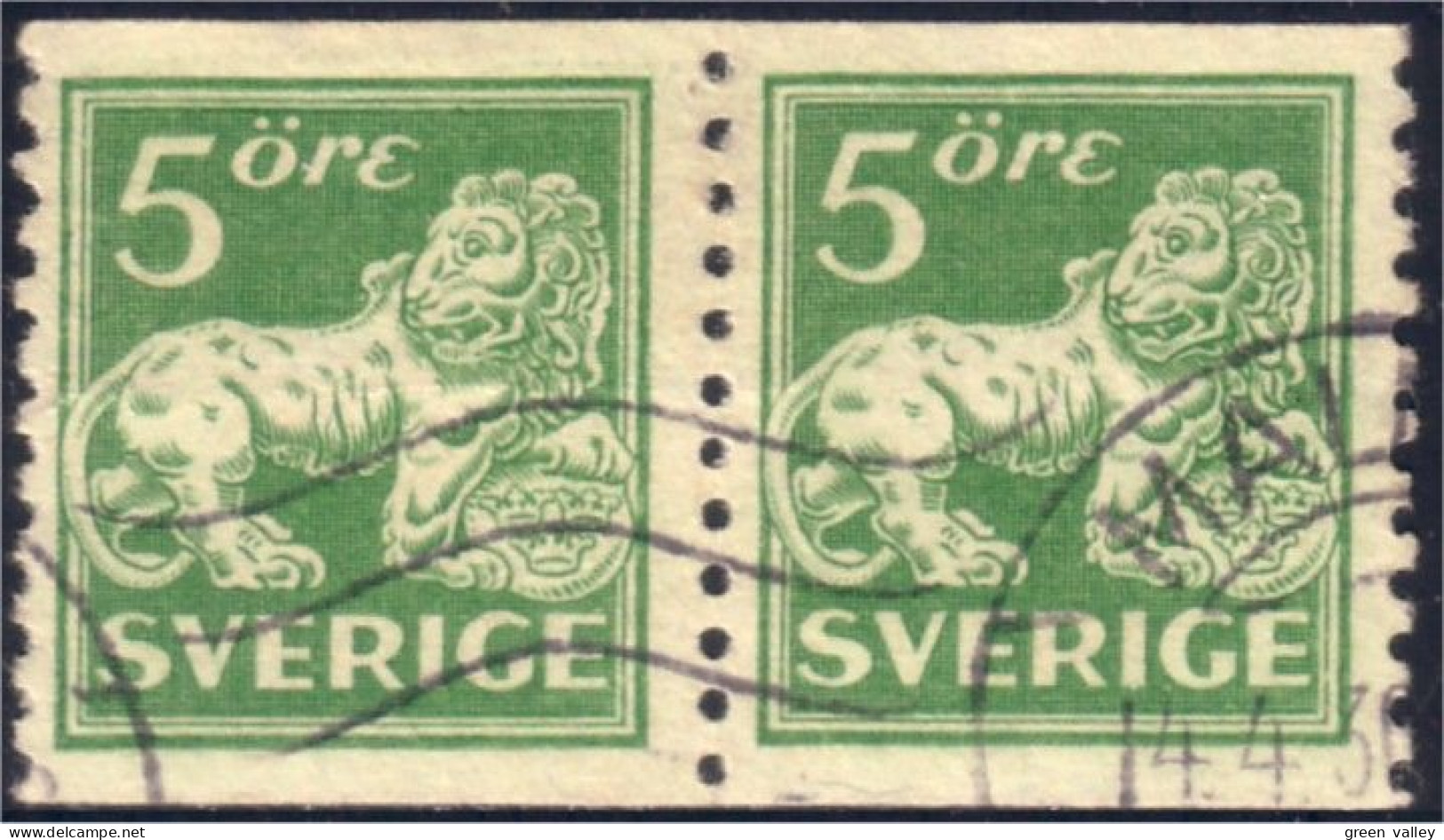840 Sweden Lion Arms 5o Vert Green Paire Pair (SWE-105) - Used Stamps