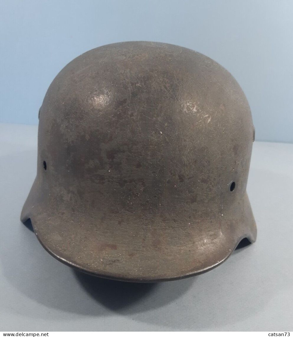 COQUE DE CASQUE ALLEMAND MODELE 1940 HKP62 PEINTURE D'ORIGINE ZIMMERIT - Cascos