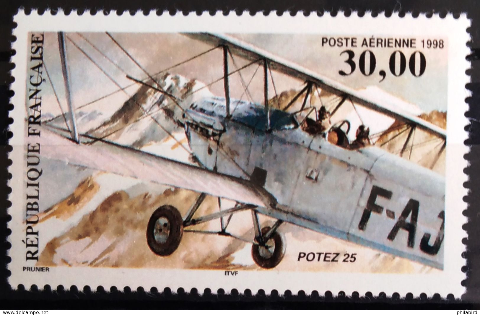 FRANCE                          P.A   N° 62                          NEUF** - 1960-.... Nuovi