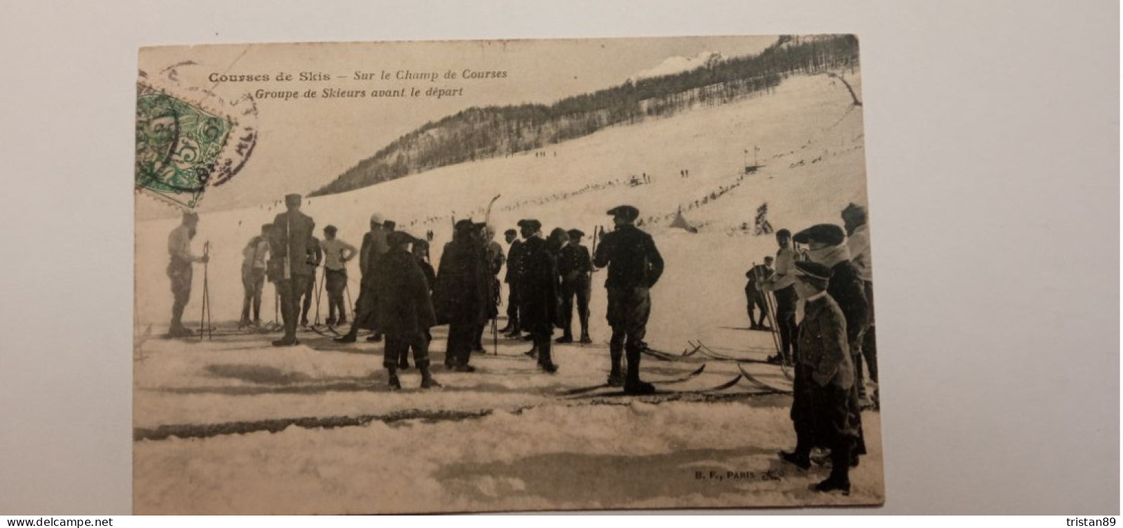 Courses De Skis Sur Le Champ De Courses Groupe De Skieurs Avant Le Départ, Alpes, Postée De Jausiers - Alpinisme