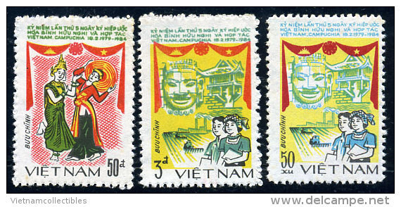 Vietnam MNH Perf Stamps 1984 : 5th Anniversary Of Friendship & Cooperation Treaty Between Viet Nam & Cambodia (Ms450) - Vietnam