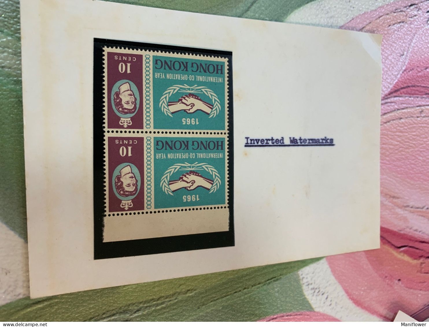 Hong Kong Stamp Error Watermark Inverted Refer To Yang Catalog Rare Attractive Pair - Covers & Documents