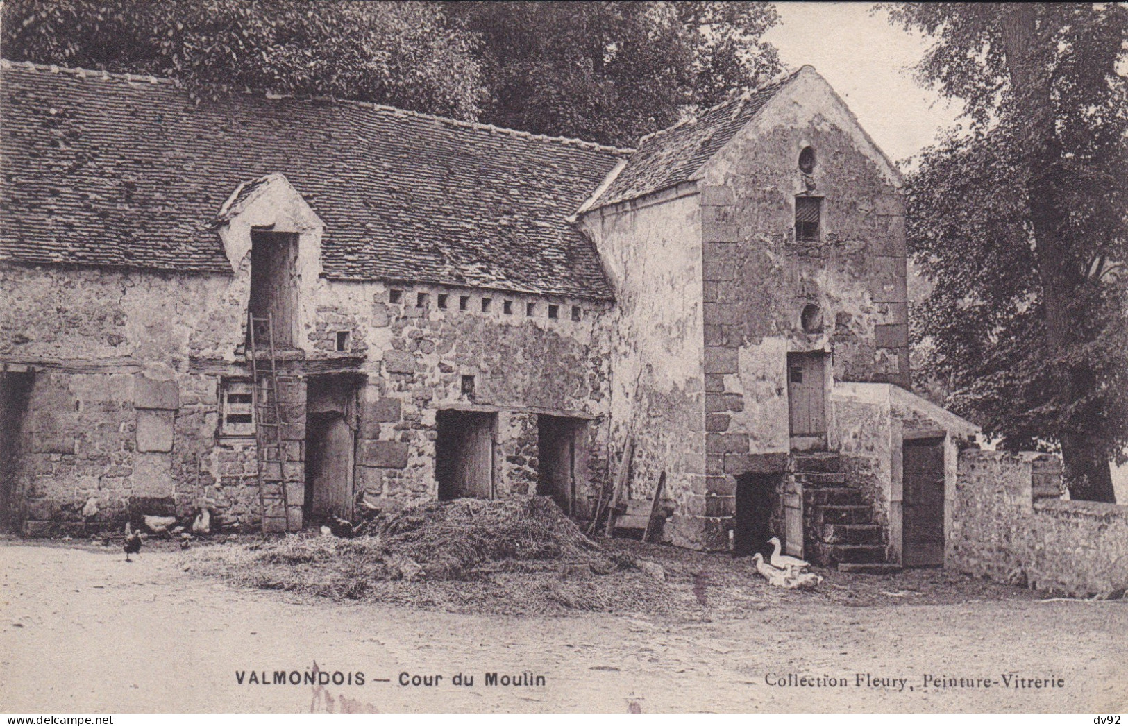 VAL D OISE VALMONDOIS COUR DU MOULIN - Valmondois