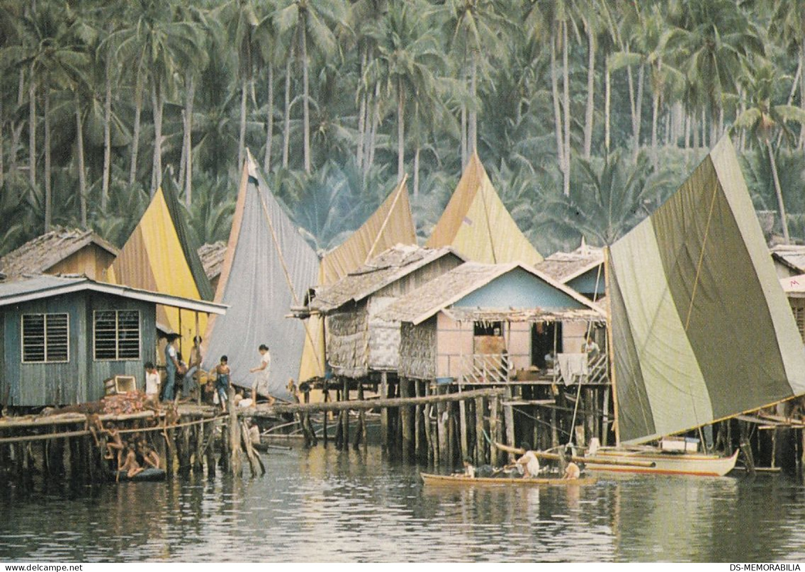 Philippines - Badjao Village On Basilan Island - Philippines