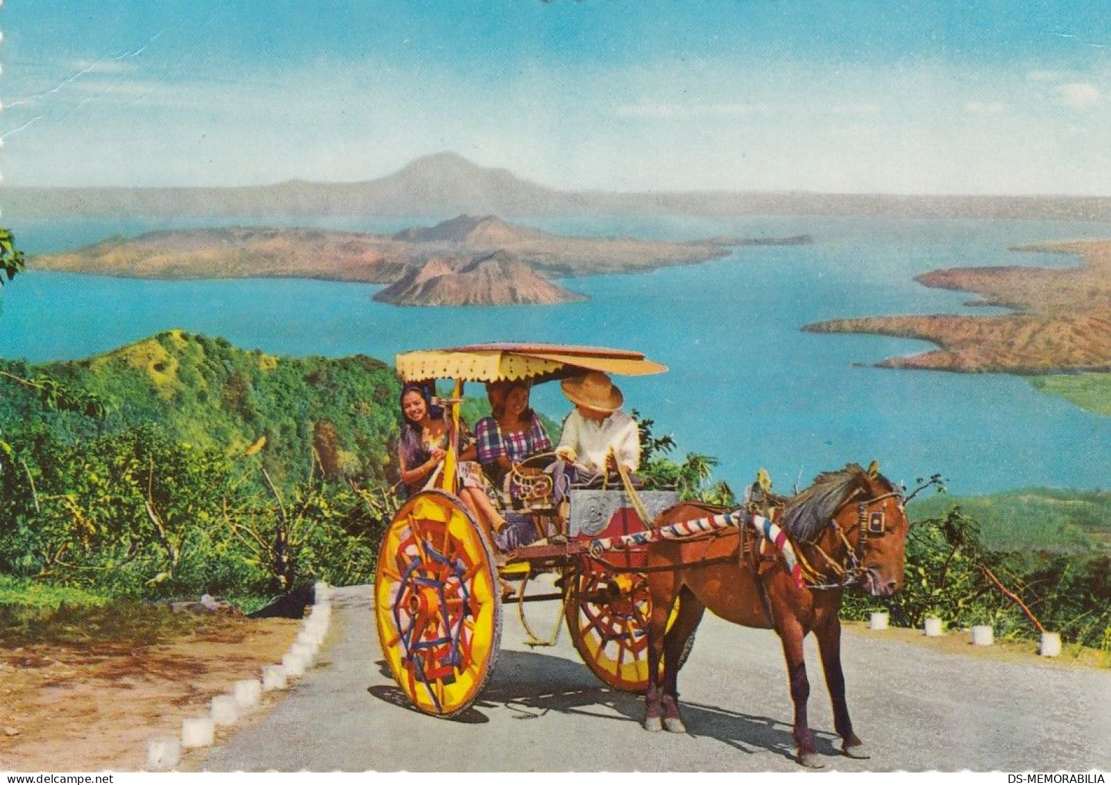 Philippines - Taal Volcano , Calesa - Filipinas