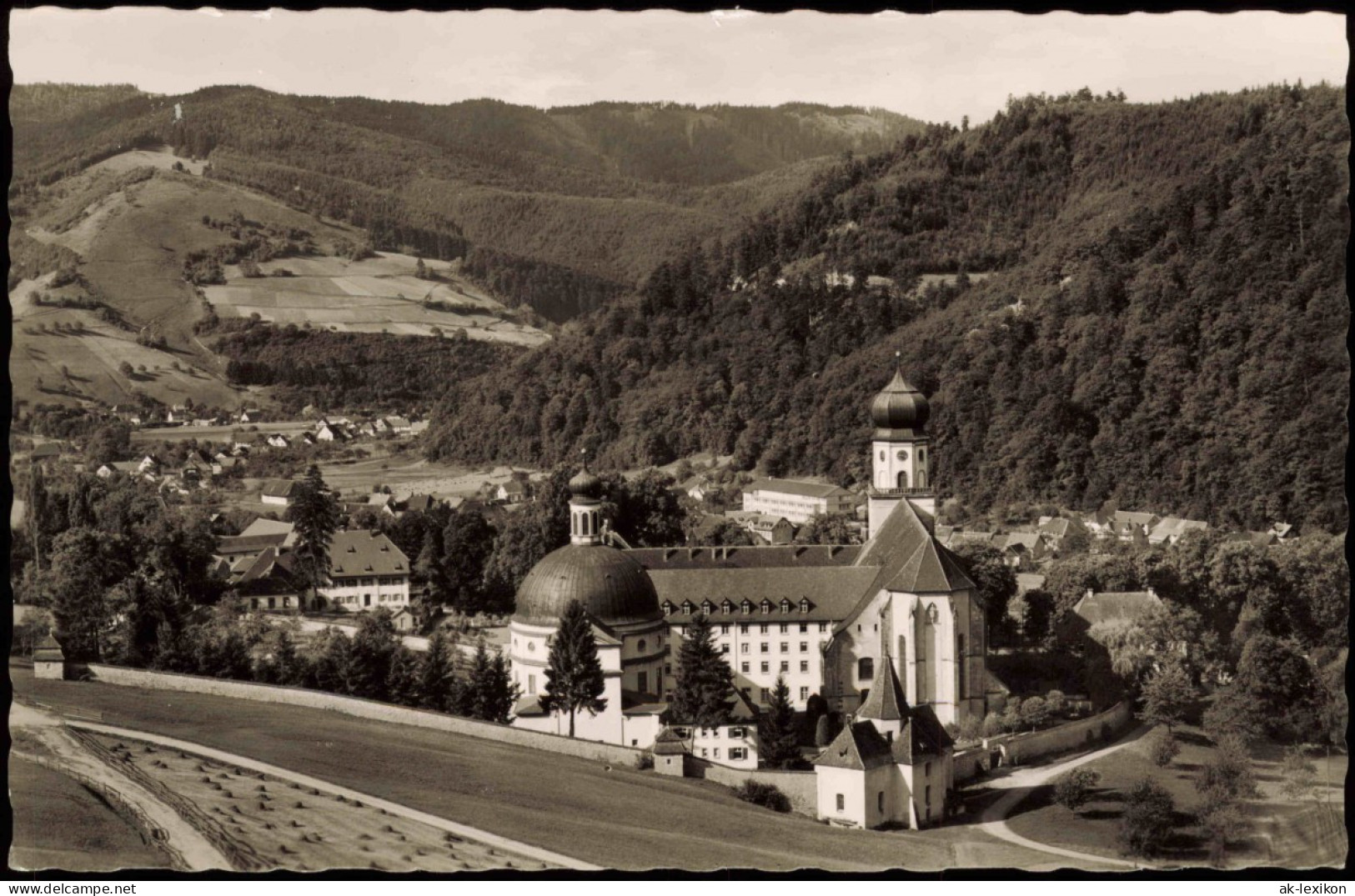 Münstertal/Schwarzwald  Blick Auf Untermünstertal Kloster St. Trudpert 1960 - Muenstertal