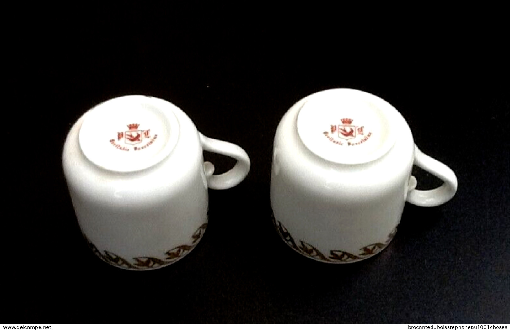 Deux Tasses à Café P.L (Porcelaine Limousine) L’hirondelle Couronnée - Limoges (FRA)