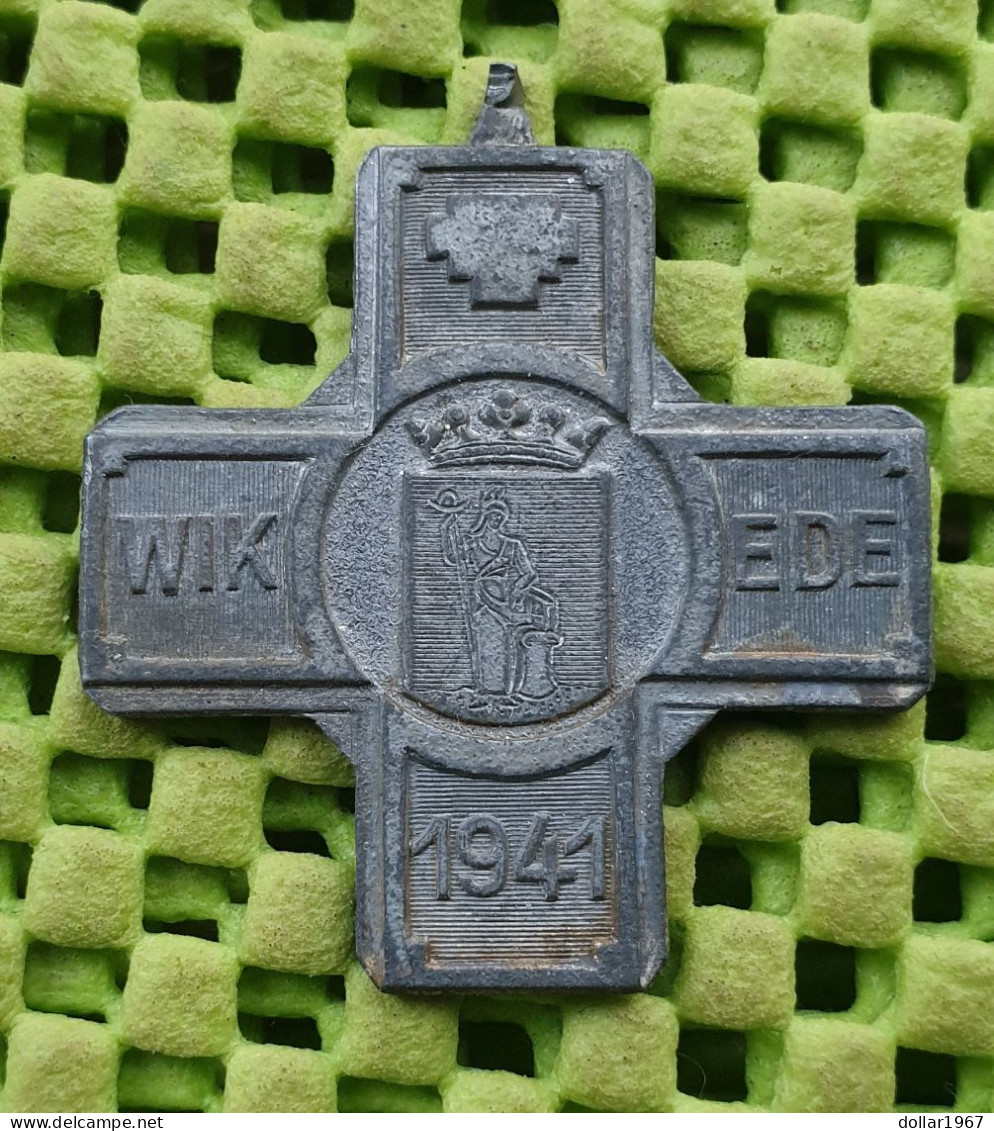 Medaile : Oogje Mist , W.I.K= Wil Is Kracht - Ede 1941 - Lood  . -  Original Foto  !!  Medallion  Dutch - Autres & Non Classés