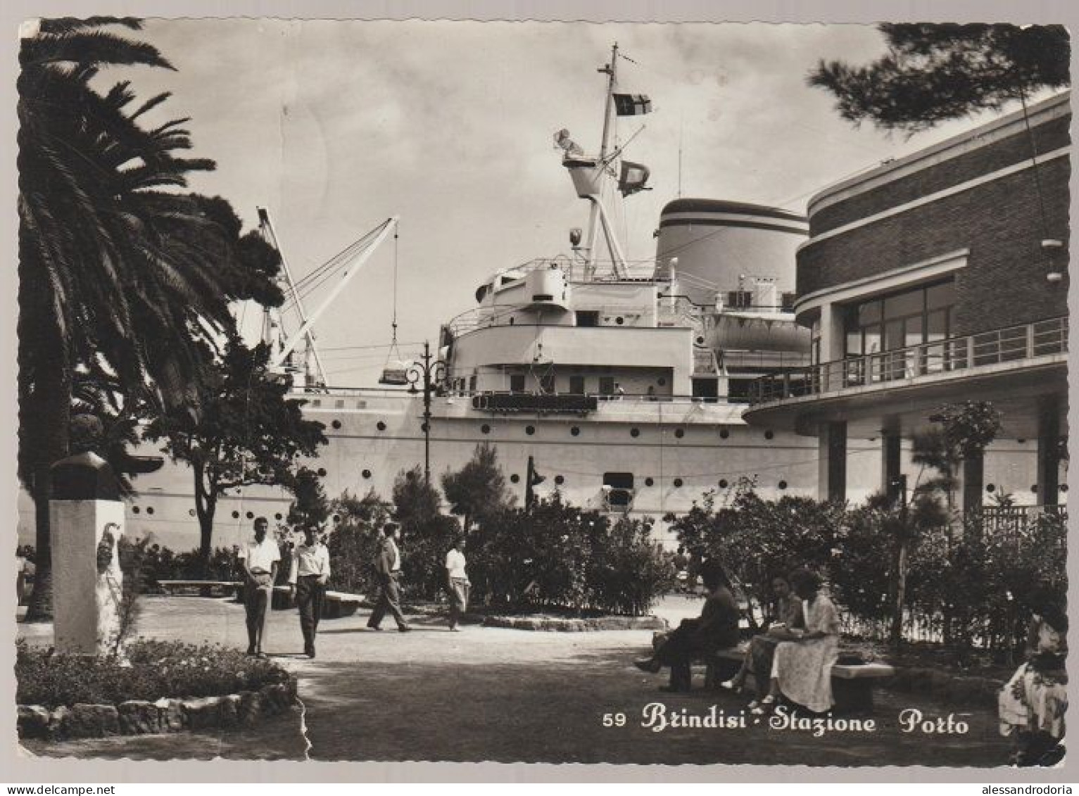 Cartolina Viaggiata Affrancata Brindisi Stazione Porto 1955 Francobollo 10 Lire - Brindisi