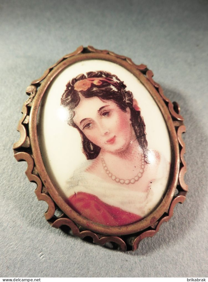 " BROCHE EN PORCELAINE DE LIMOGES @ Bijoux Bijouterie