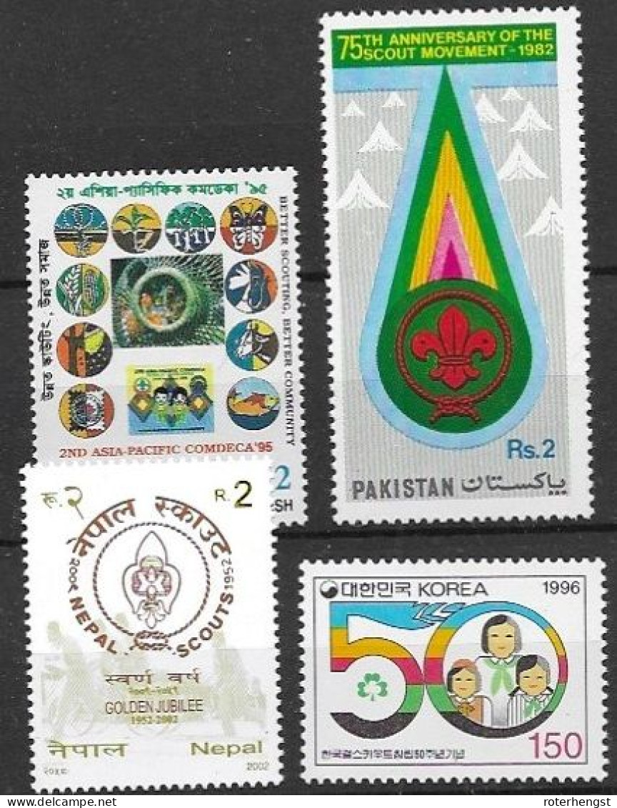 Scouting 7 Stamps Mnh ** (2 Scans) - Unused Stamps