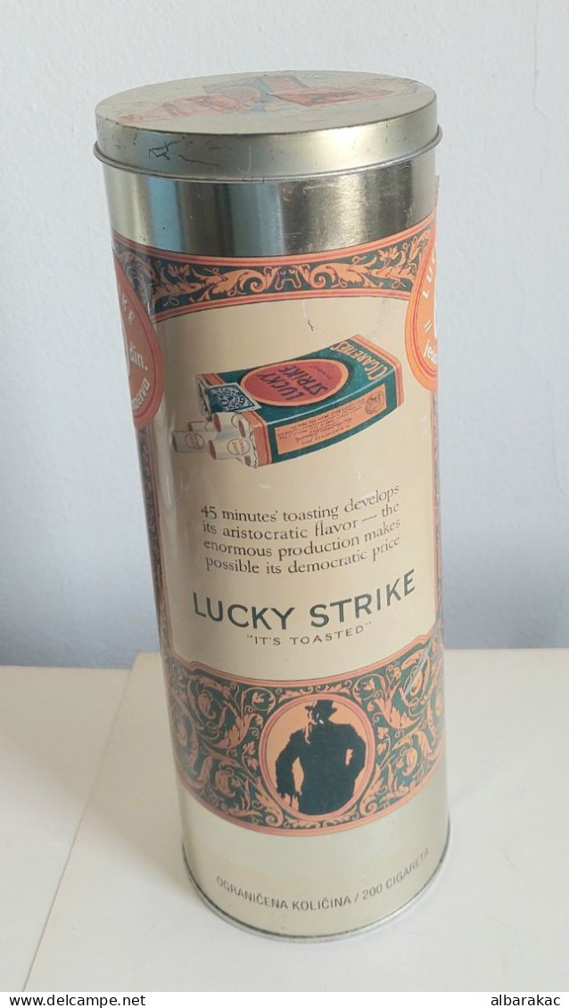 Paquet De Cigarette Métallique Lucky Strike LIMITED , Case For 200 Cigarettes ,Tin Box Packaging For Yugoslavia - Sigarettenkokers (leeg)