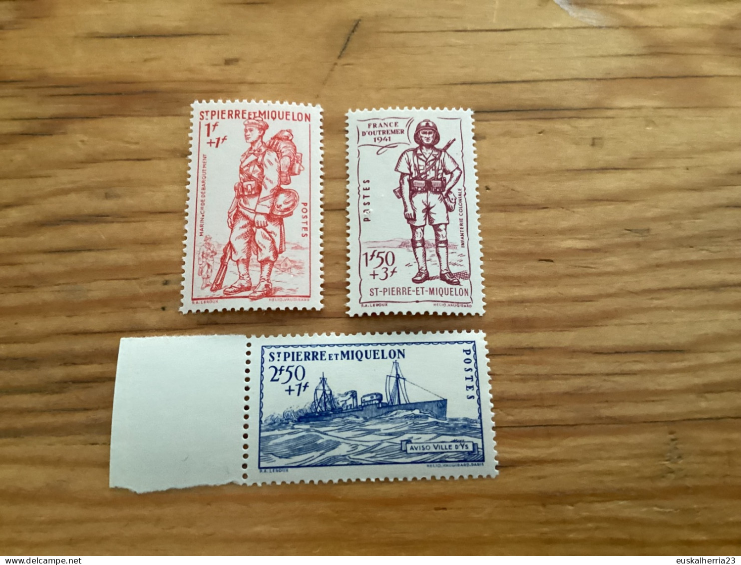 3 Timbres Saint Pierre Et Miquelon No 207/08/09** - Unused Stamps