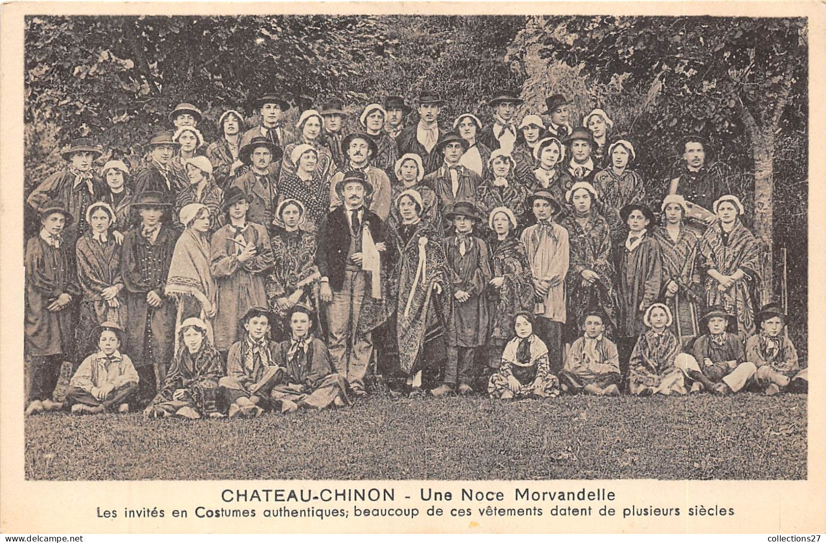 58-CHATEAU-CHINON- UNE NOCE MORVANDELLE- LES INVITES EN COSTUMES AUTHENTIQUES BEAUCOUP DE CES VÊTS DATENT DE PLUSIEURS S - Chateau Chinon
