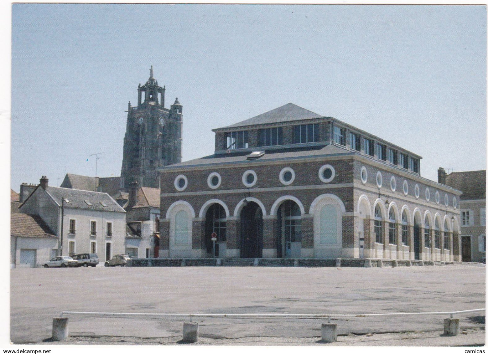 LOT DE 500 CARTES DE FRANCE : Patrimoine: Gare, Poste,Musée,Halles,Hôtel de Ville, Chateaux,Eglises,etc....