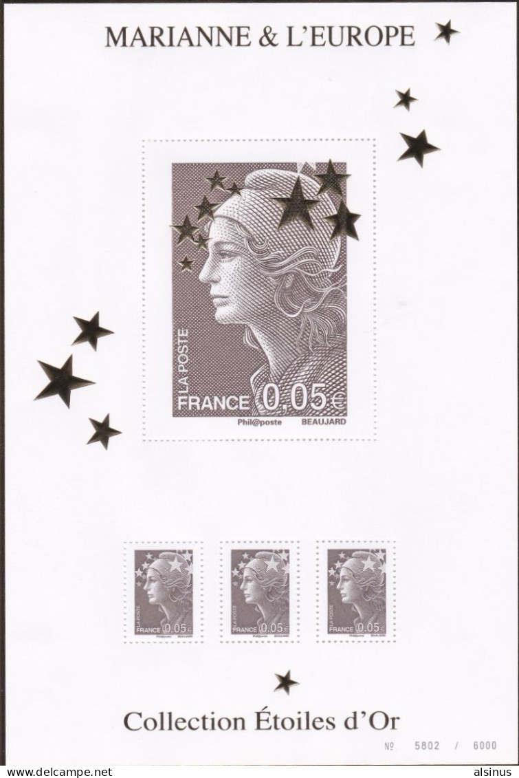 FRANCE - 2012 - COFFRET MARIANNE ET L'EUROPE - 15 BLOCS-FEUILLETS - COFFRET NUMERO 5802 SUR 6000 - ETAT NEUF