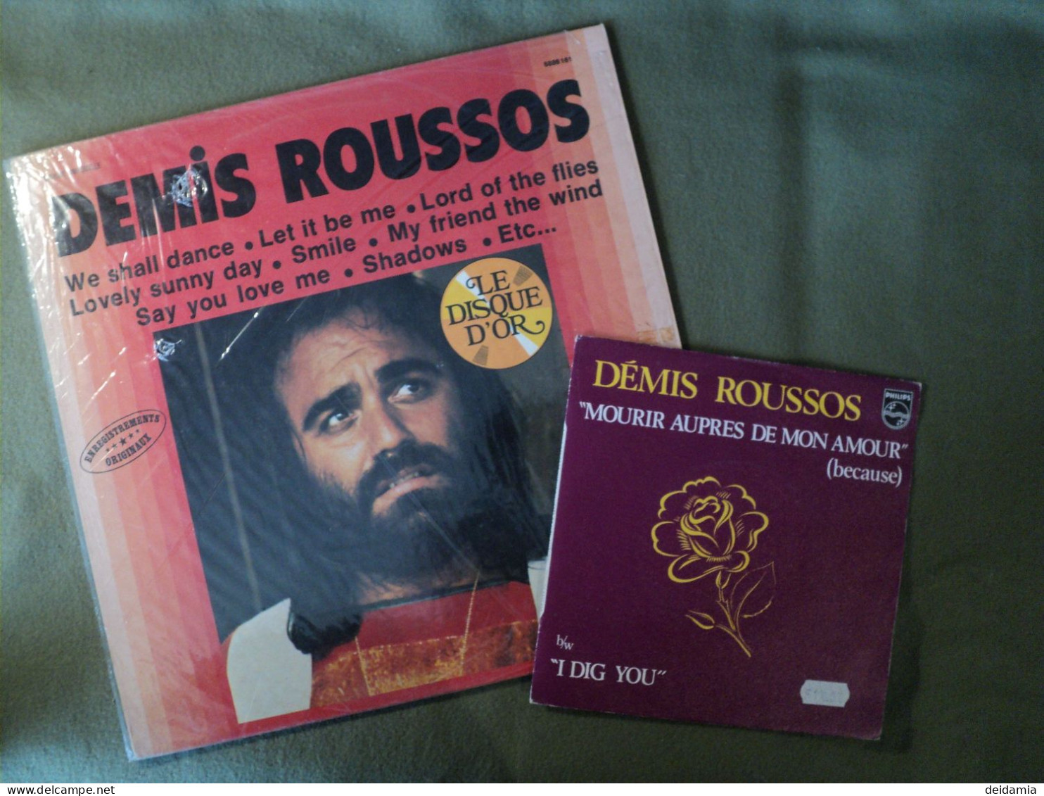 DEMIS ROUSSOS. LOT D UN 33 TOURS ET D UN 45 TOURS. 1977 PHILIPS 6042 262 / IMPACT 6886 161.  MOURIR AUPRES DE MON AMOUR - Autres - Musique Française