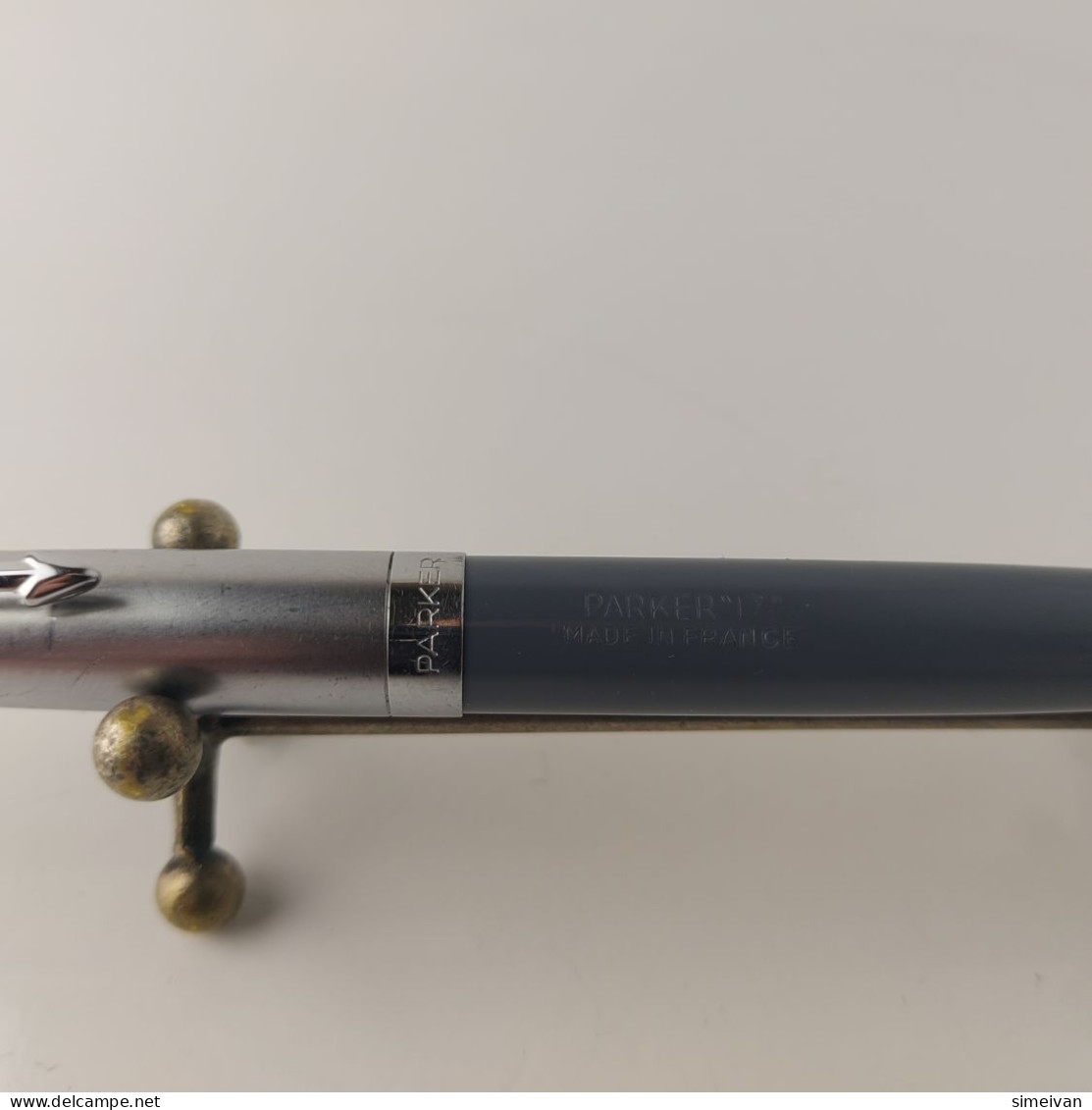 Vintage Fountain Pen Parker 17 Grey Plastic Steel Cap Fine Nib Made In France #5521 - Stylos