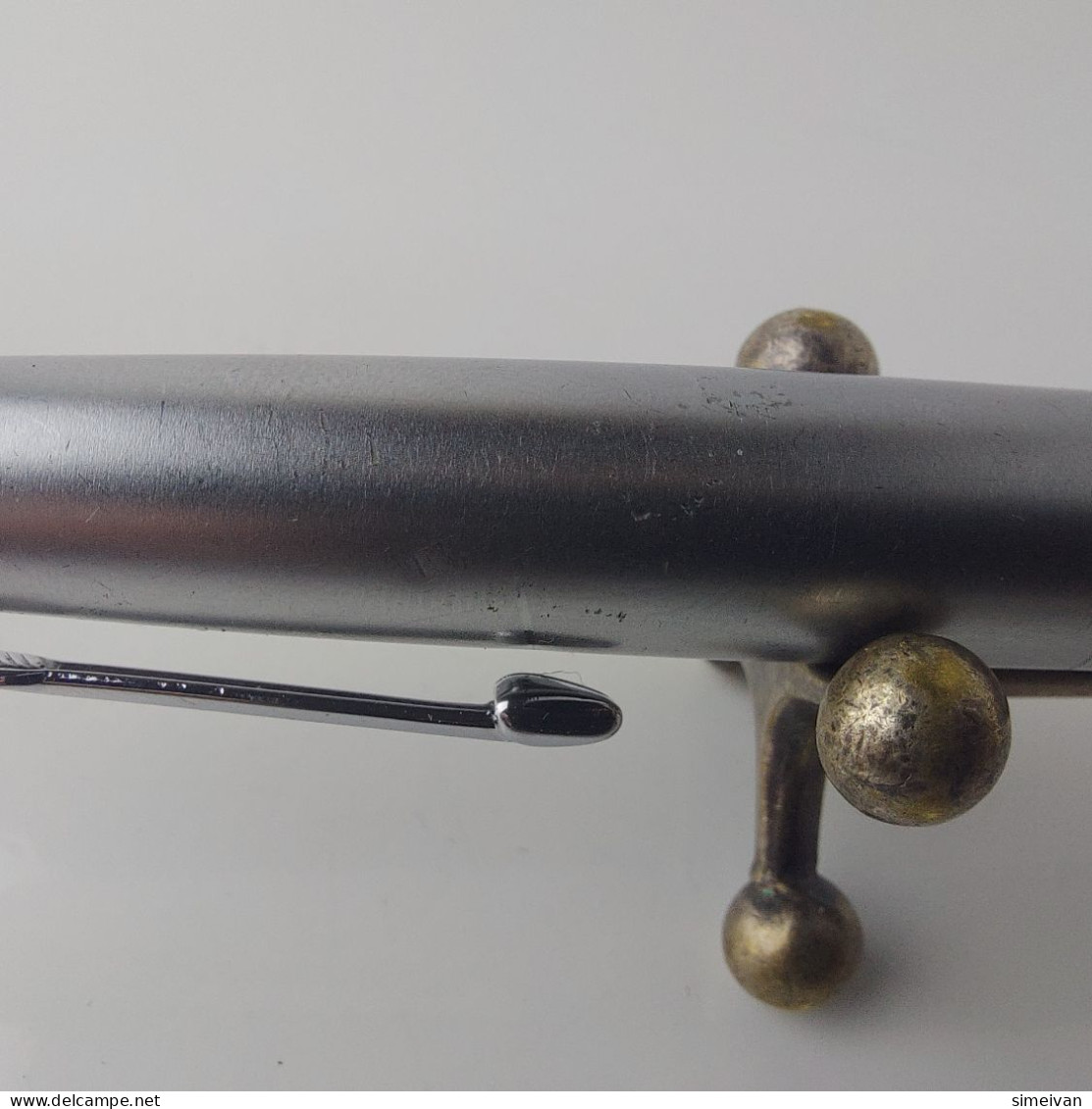 Vintage Fountain Pen Parker 17 Grey Plastic Steel Cap Fine Nib Made in France #5521