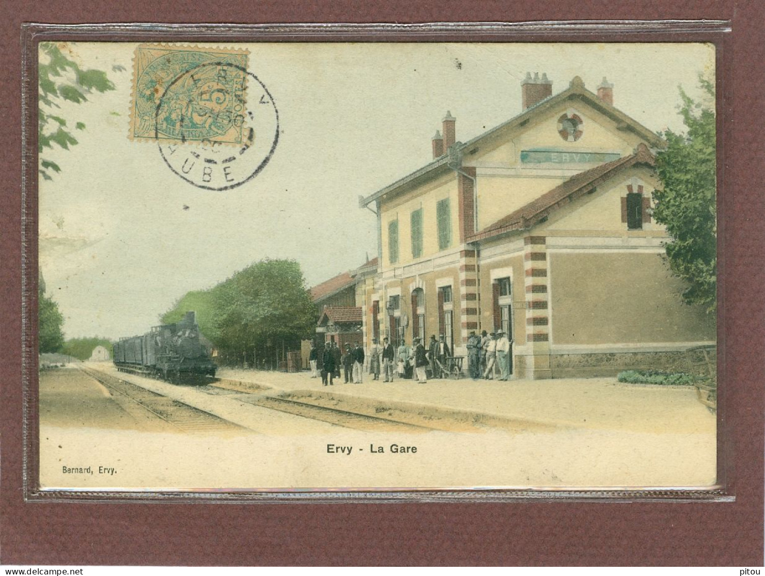 EVRY LE CHATEL (10) - LA GARE - TRAIN A QUAI - Ervy-le-Chatel