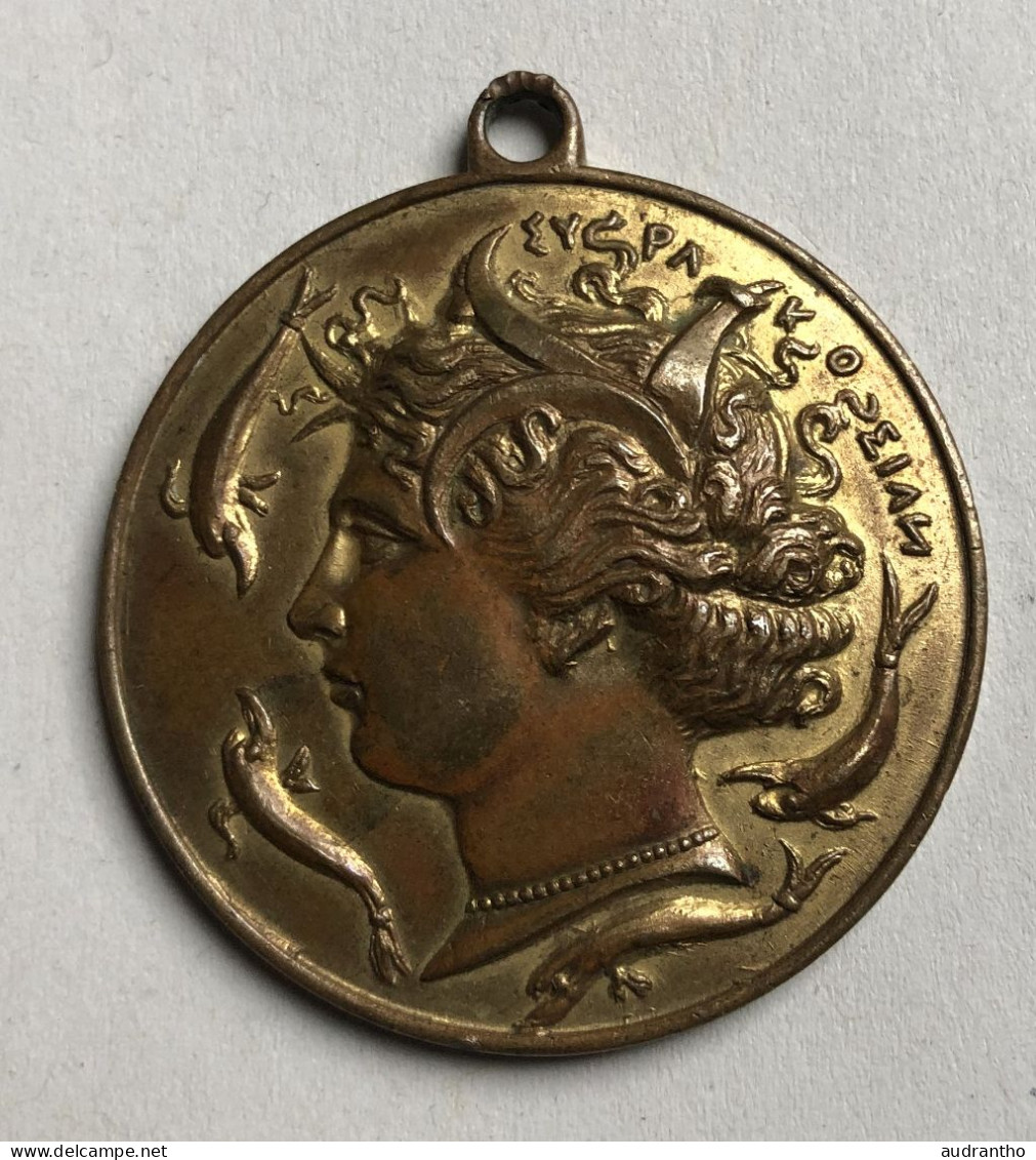 Grece Antique, Copie D'antique, Médaillon Imitation D'un Décadrachme De Sicile - Pendentifs