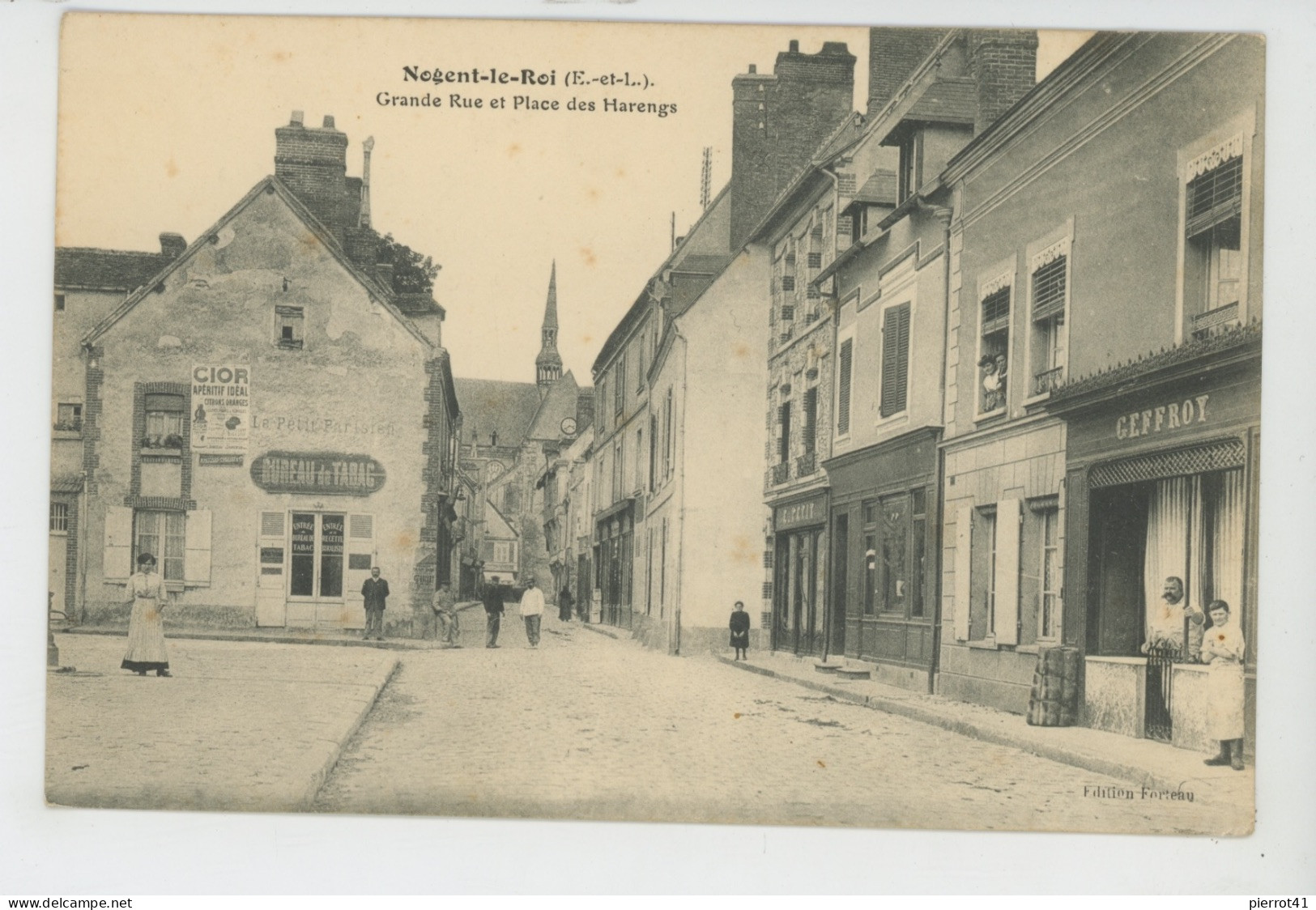 NOGENT LE ROI - Grande Rue Et Place Des Harengs - Nogent Le Roi