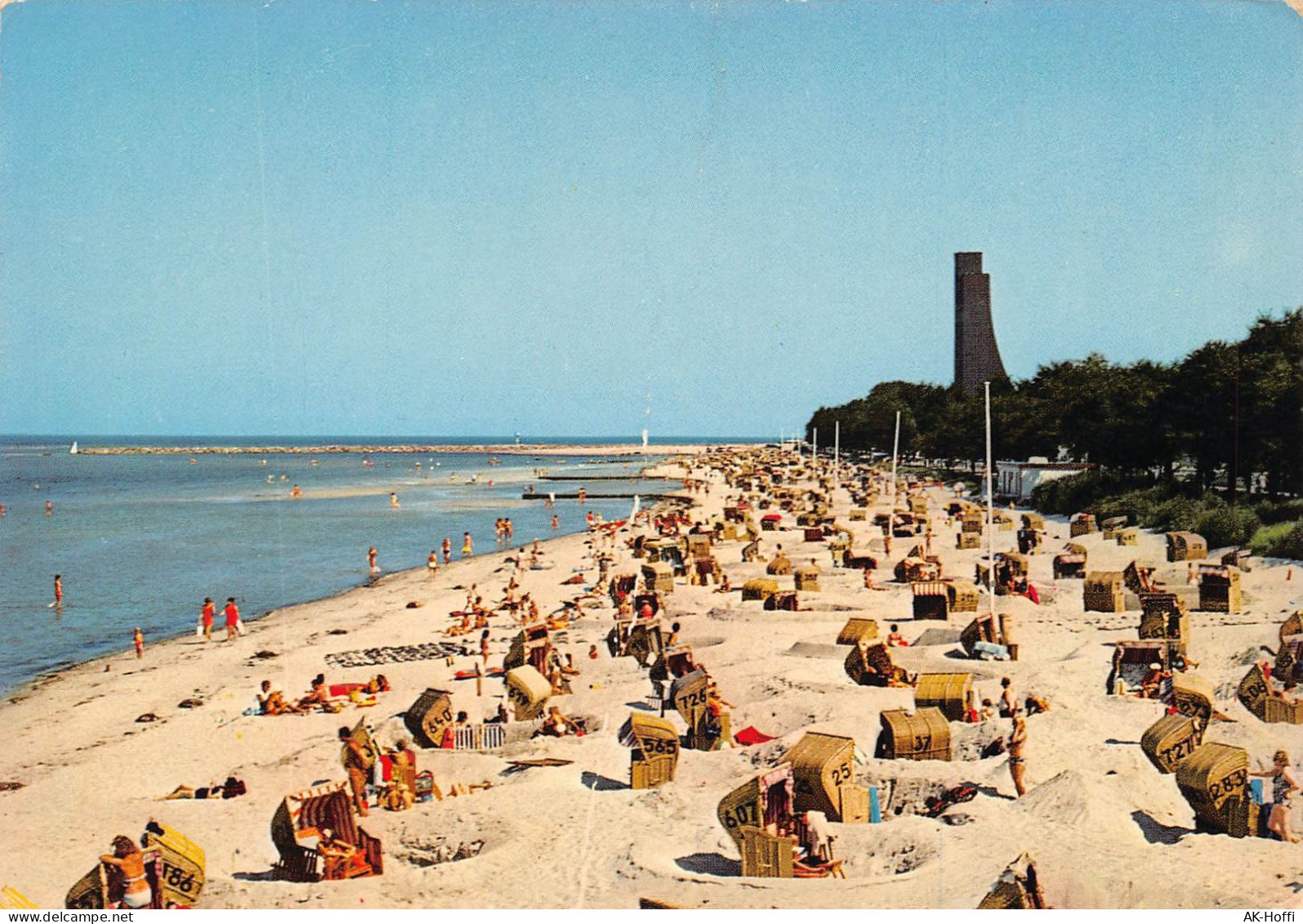 Ostseebad Laboe - Strand Und Marine-Ehrenmal - Laboe