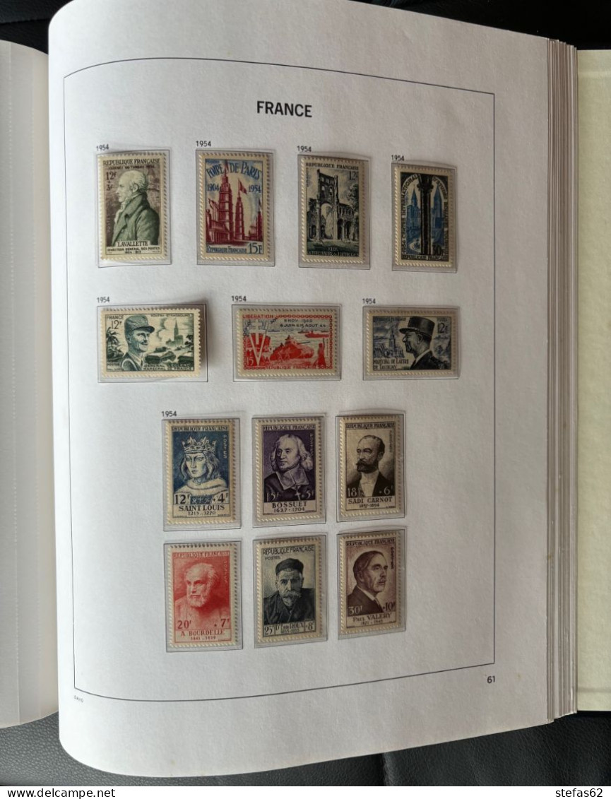 Collection De Timbres France Neufxx Dans Albums DAVO Luxe 1944/2004 Complet - Collections (en Albums)