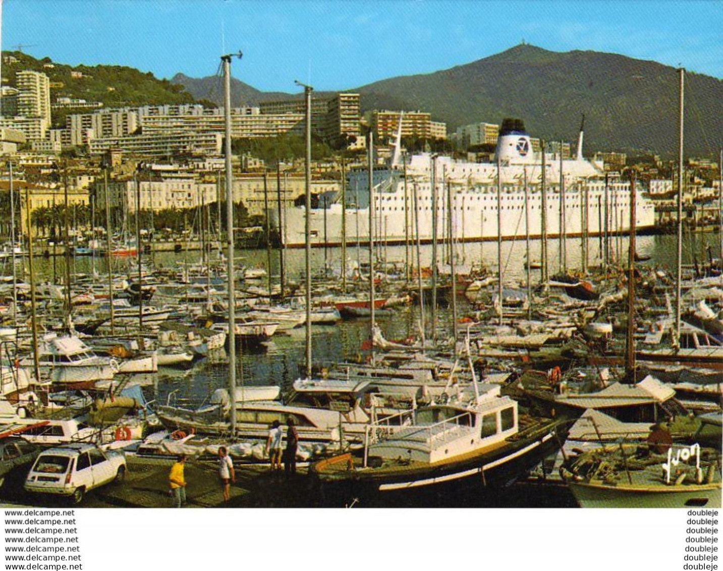 CORSE  AJACCIO  Le Car Ferry Napol?on Au Quai Du Commerce - Corse