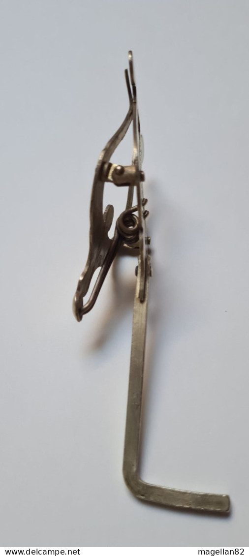 Ancien Pupitre. Lyre de manche pour instrument de musique. Porte Partition.